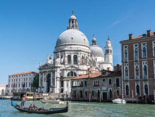 探索9499威尼斯，V4.21.7的浪漫之旅